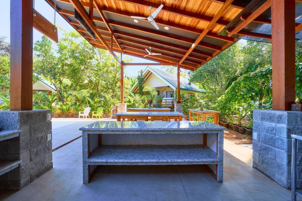 Casa Kristel - Exquisite Villa Getaway Puerto Viejo de Talamanca Dış mekan fotoğraf