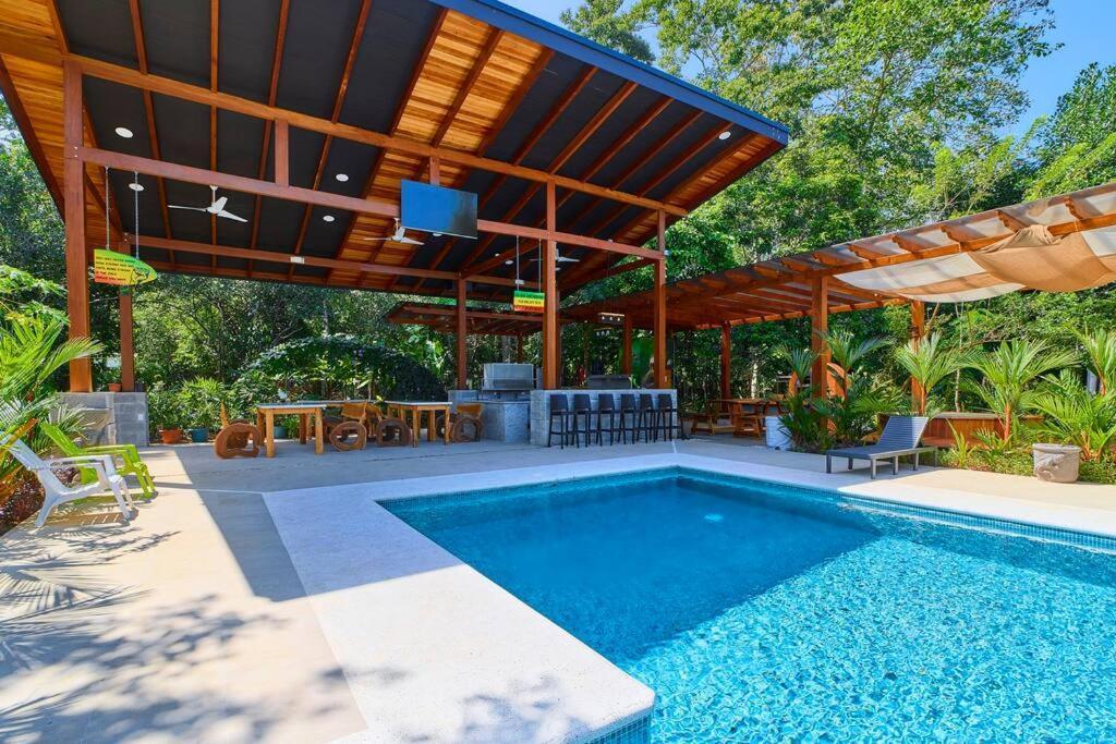 Casa Kristel - Exquisite Villa Getaway Puerto Viejo de Talamanca Dış mekan fotoğraf